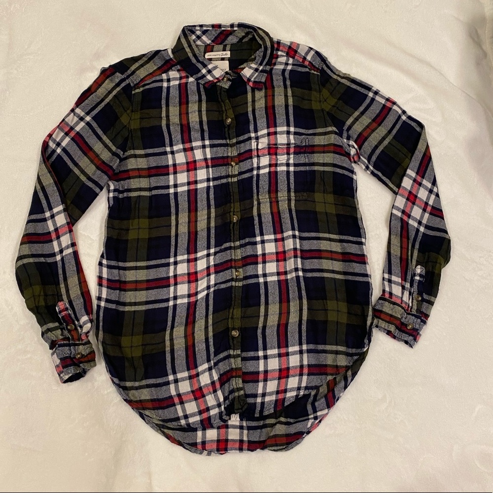 American Eagle ⭐️2/$25⭐️ green/red/navy flannel